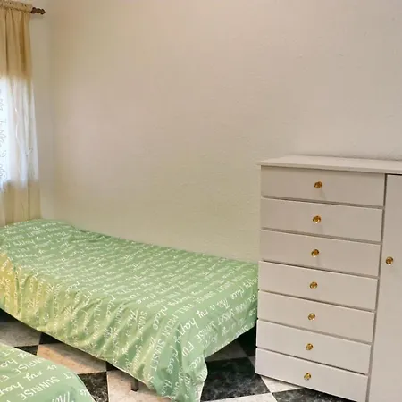 Plaza La Fuente Apartmán Cádiz