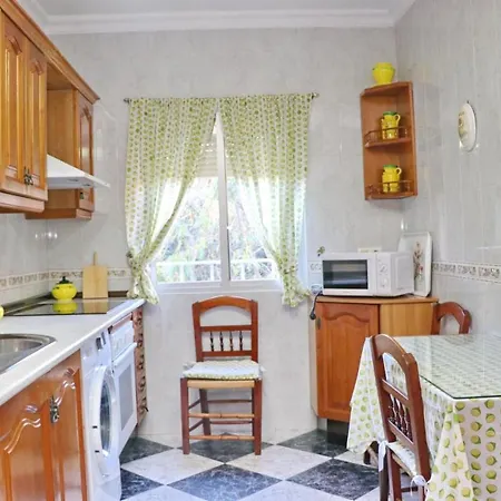 Plaza La Fuente * 加的斯